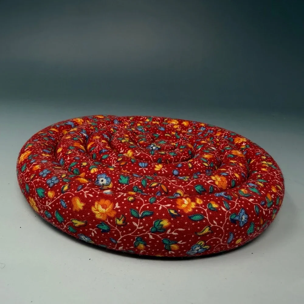 Vintage Red Floral Fabric Hot Pad Trivet Cinnamon Spice Scented 5 Inch Coil